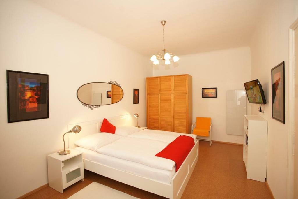 וינה Freundliches Apartment Mit Innenhof-Garten מראה חיצוני תמונה