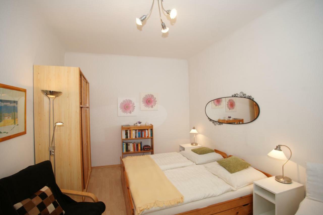 וינה Freundliches Apartment Mit Innenhof-Garten מראה חיצוני תמונה
