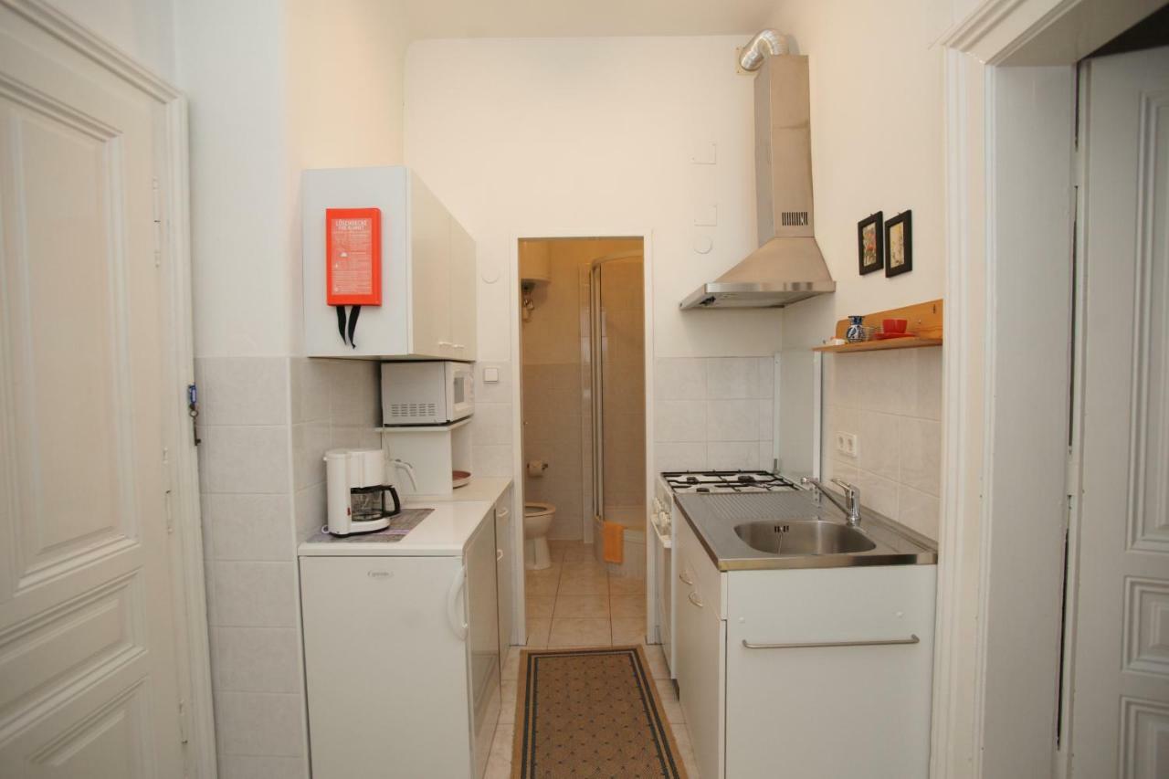 וינה Freundliches Apartment Mit Innenhof-Garten מראה חיצוני תמונה